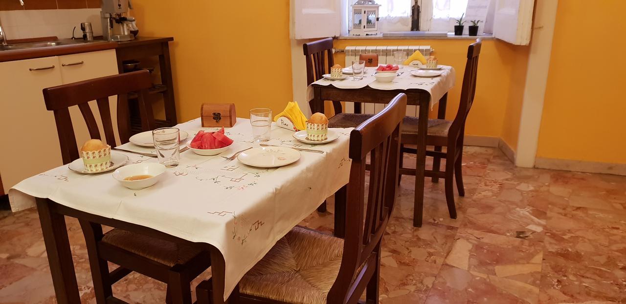 Bed and Breakfast A Casa Di Mamma à Naples Extérieur photo